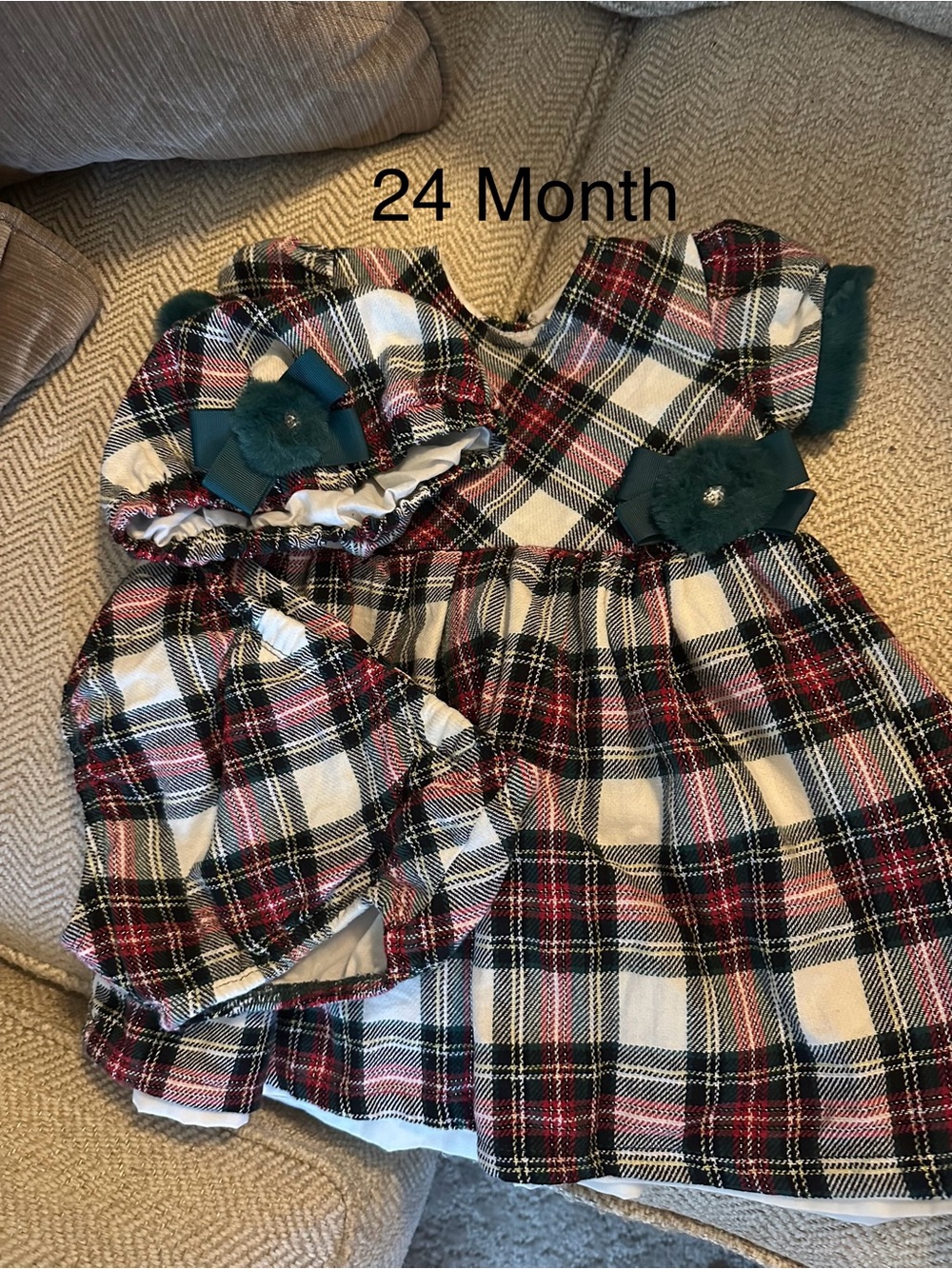 Plaid Dress. NWOT. Comes with bloomers and hat.